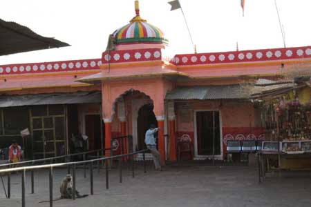 trinetra ganesh temple